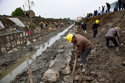湖北省计划投资400亿元支持今冬明春的农田水利基本建设